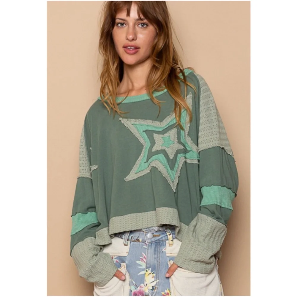 Cozy Star Patch Color Block Long Sleeve Loose Fit Top - Picture 2 of 3